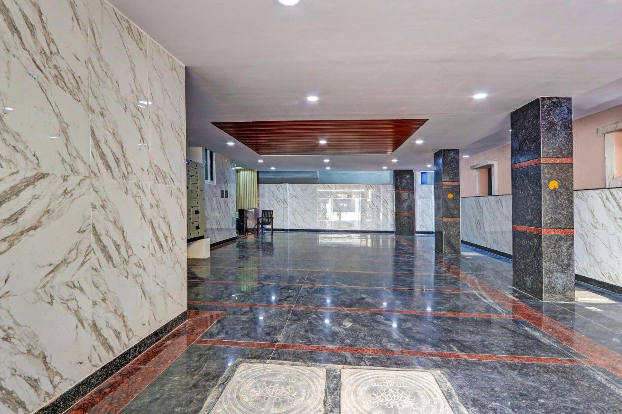 Super Collection O Gachibowli Phase 2 Near Isb Otel Dış mekan fotoğraf