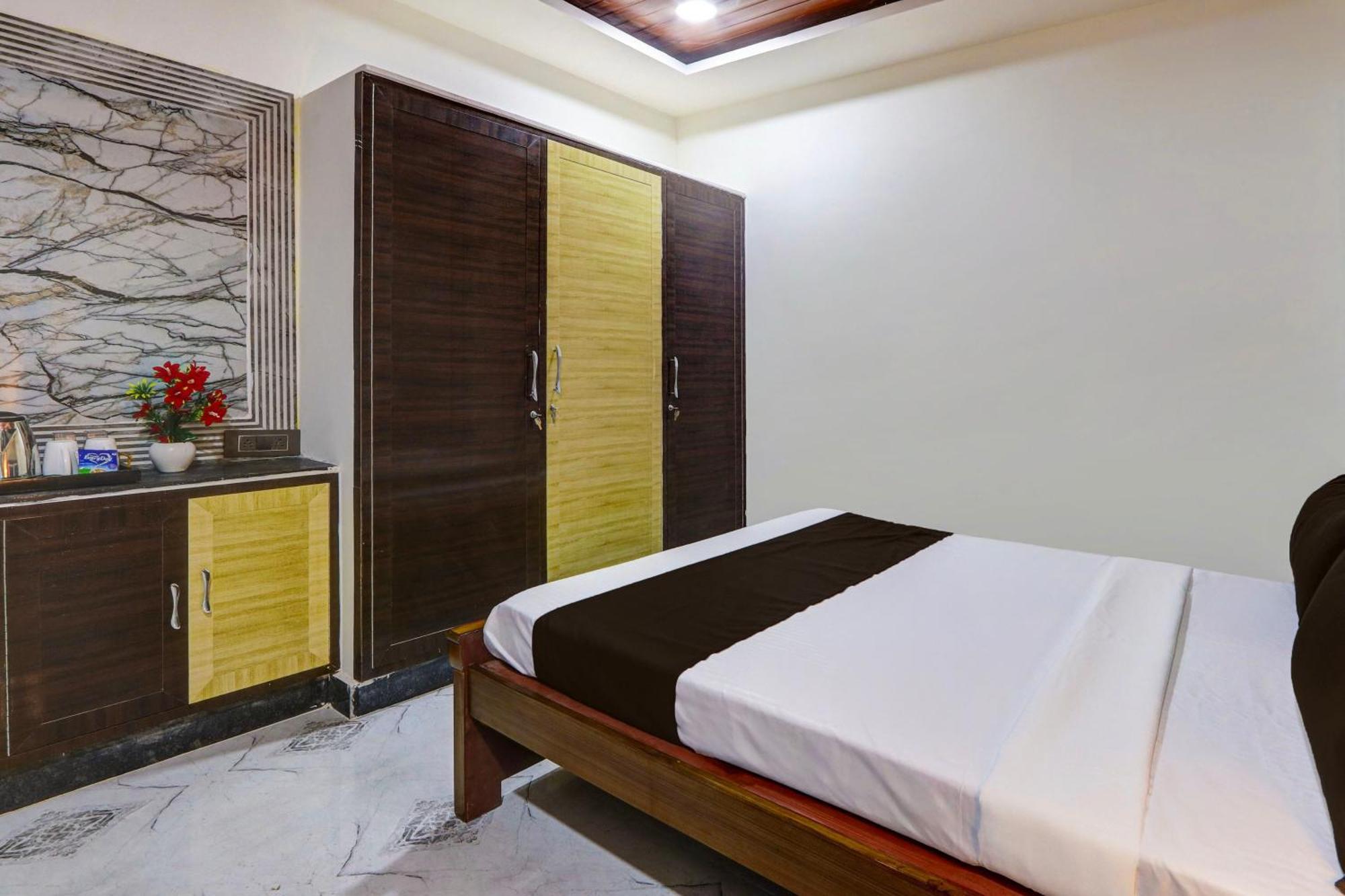 Super Collection O Gachibowli Phase 2 Near Isb Otel Dış mekan fotoğraf