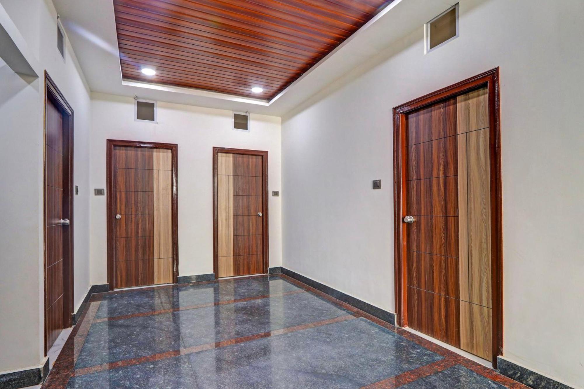 Super Collection O Gachibowli Phase 2 Near Isb Otel Dış mekan fotoğraf
